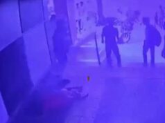गुजरात के भावनगर में अपनी लिव-इन पार्टनर की हत्या के आरोपी फैजल की पुलिस ने सरेआम पिटाई कर दी