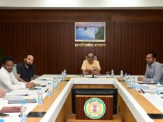 ग्रामोद्योग विभाग के अधिकारियों ने तकनीकी वस्त्र मिशन के संबंध में दिया प्रस्तुतिकरण