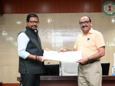मुख्य सचिव ने ई-ऑफिस एवं समयबद्ध उपस्थिति में उत्कृष्ट प्रदर्शन के लिए अधिकारी कर्मचारी को किया सम्मानित