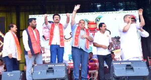 पर्यटन एवं संस्कृति मंत्री श्री राजेश अग्रवाल दही हांडी उत्सव में हुए सम्मिलित