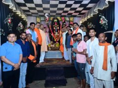 नवरात्रि पर उप मुख्यमंत्री विजय शर्मा ने पिपरिया में विभिन्न दुर्गा उत्सव समितियों के पंडालों में पहुंचकर की पूजा-अर्चना