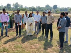 आयुक्त तारन प्रकाश सिन्हा ने बेमेतरा जिले में वीबी-जी राम जी योजना के कार्यों का किया सघन निरीक्षण