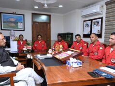 मुख्यमंत्री विष्णु देव साय से भारतीय वायु सेना की सारंग हेलीकॉप्टर डिस्प्ले टीम ने की सौजन्य मुलाकात